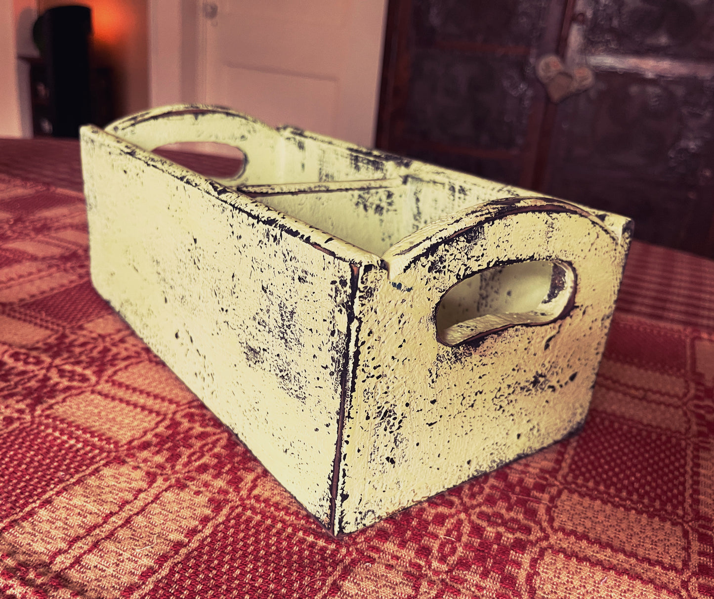 Country Kitchen (pale yellow-green)